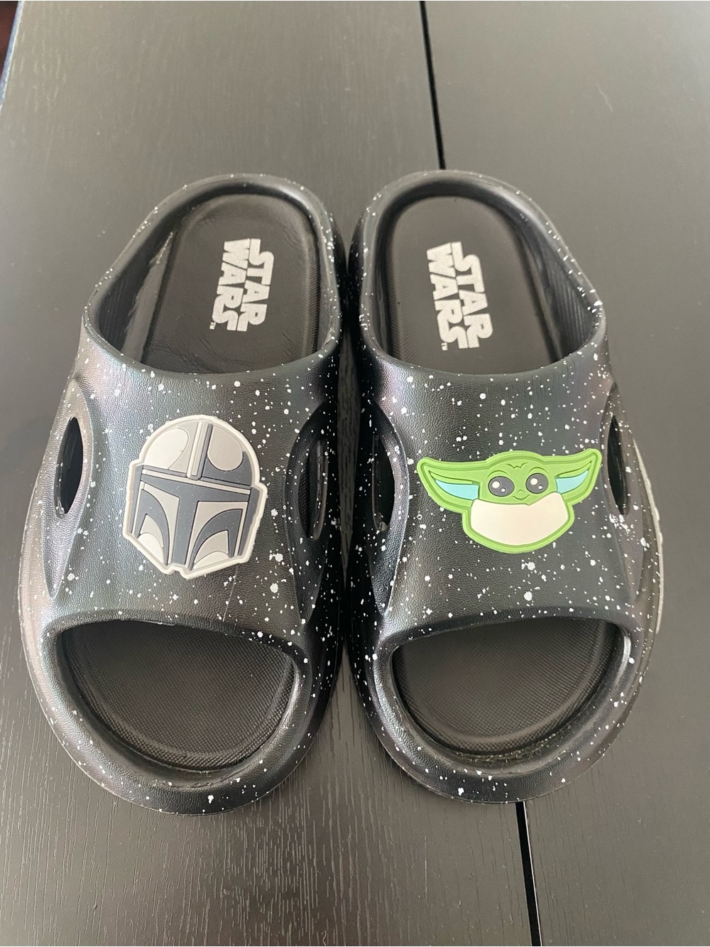 Star Wars Kids' Slide Sandals - Mandalorian & Grogu